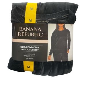 Banana Republic sweatpants set